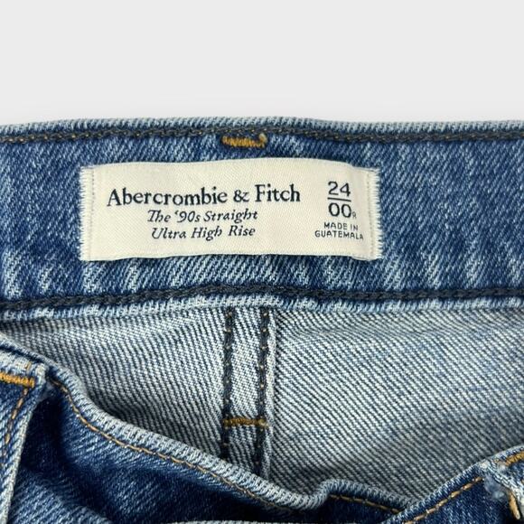 Abercrombie & Fitch Ultra High Rise 90s Straight Jean Size 24/00 Short Inseam - Picture 3 of 4